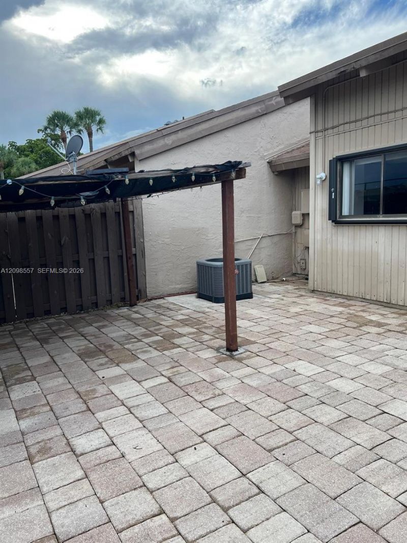 8102 SW 20th Ct , Davie, FL 33324 Photo