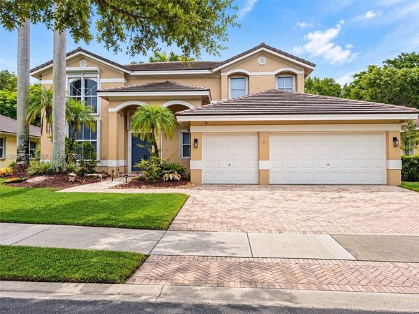 3961 Nighthawk Dr , Weston, FL 33331