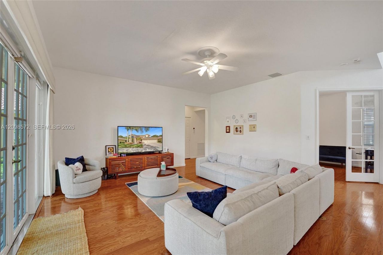 3961 Nighthawk Dr , Weston, FL 33331 Photo