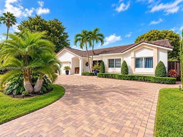 15325 SW 54th Ter , Miami, FL 33185