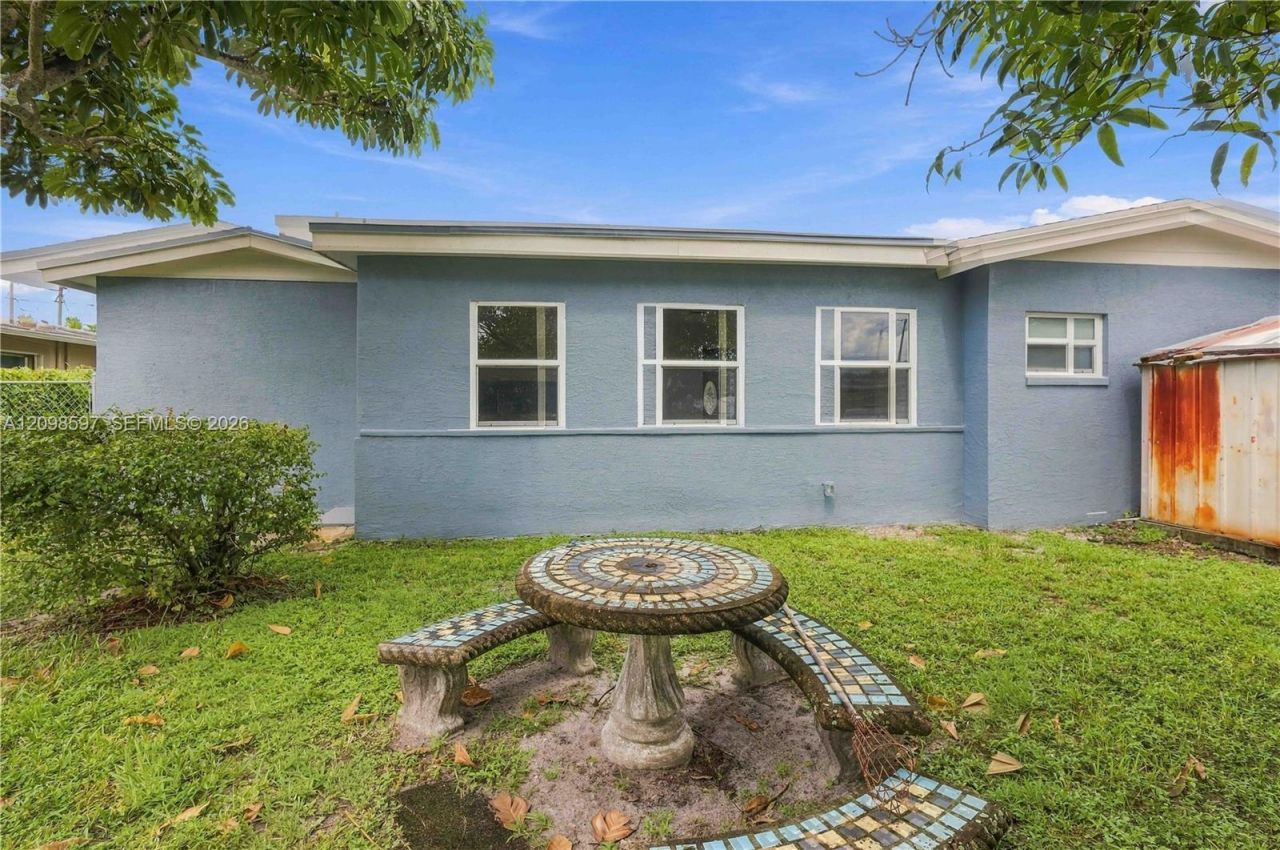 3476 NW 23rd Ct , Lauderdale Lakes, FL 33311 Photo