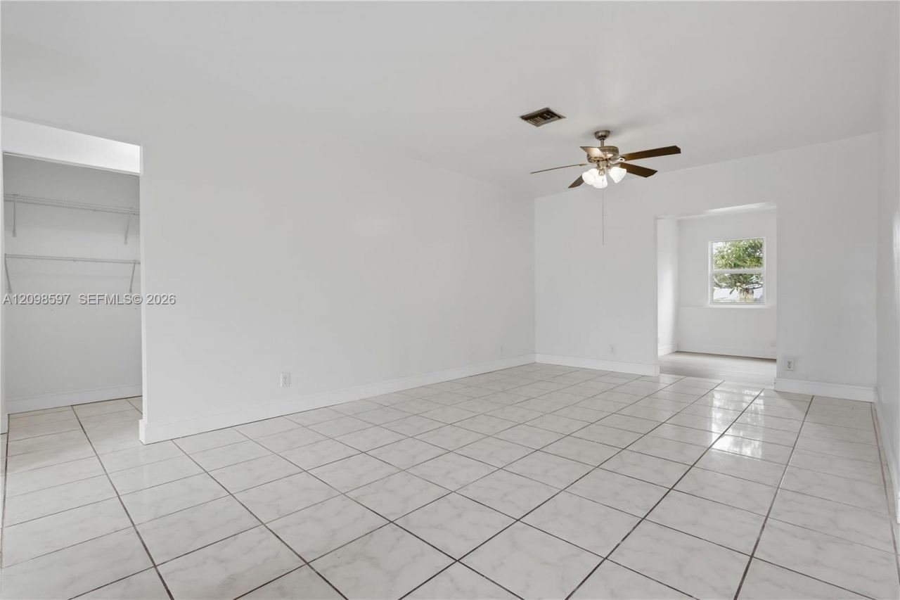 3476 NW 23rd Ct , Lauderdale Lakes, FL 33311 Photo