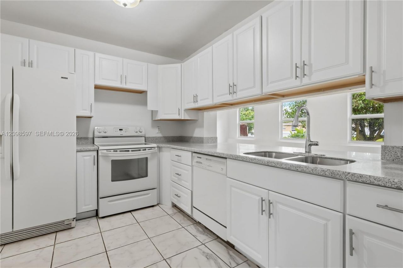 3476 NW 23rd Ct , Lauderdale Lakes, FL 33311 Photo