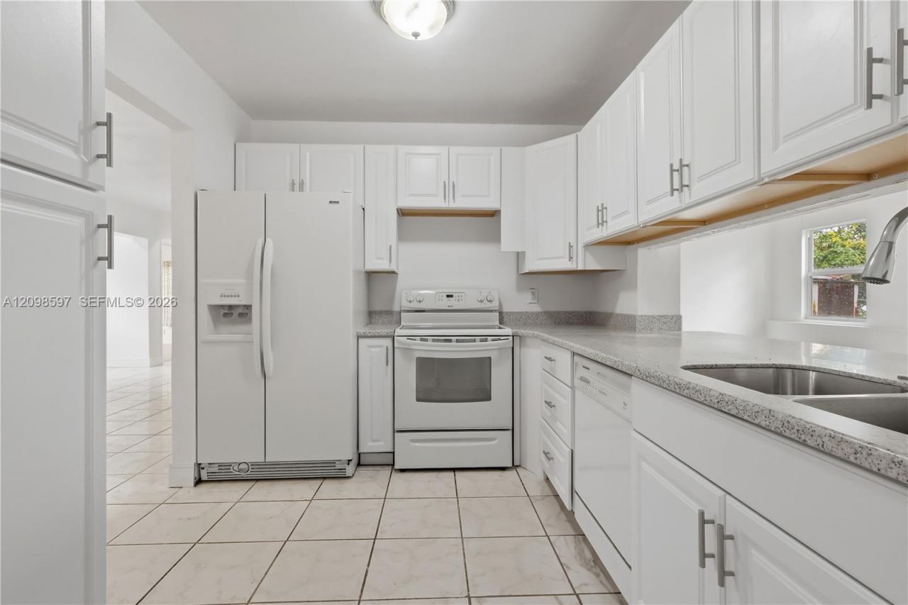 3476 NW 23rd Ct , Lauderdale Lakes, FL 33311 Photo