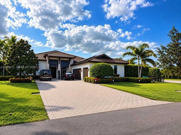 3761 SW 154th Ter, Davie, FL 33331