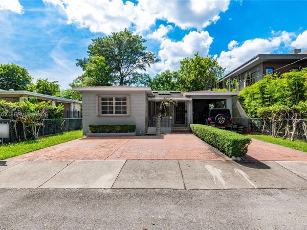 3530 Oak Ave , Miami, FL 33133