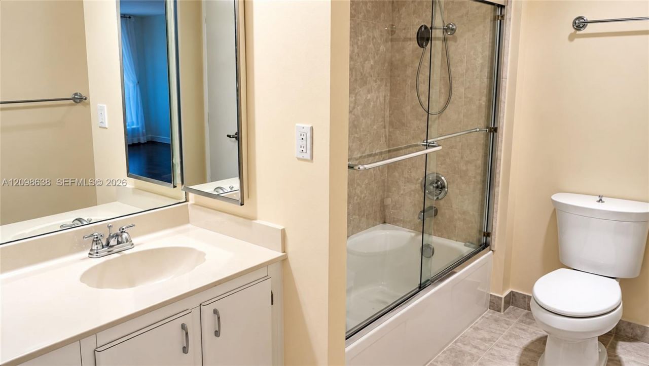 290 174th St , Unit 2412, Sunny Isles Beach, FL 33160 Photo