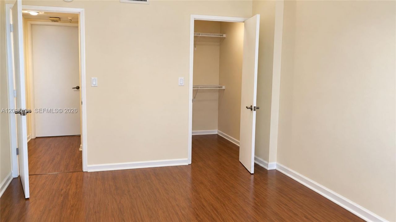290 174th St , Unit 2412, Sunny Isles Beach, FL 33160 Photo