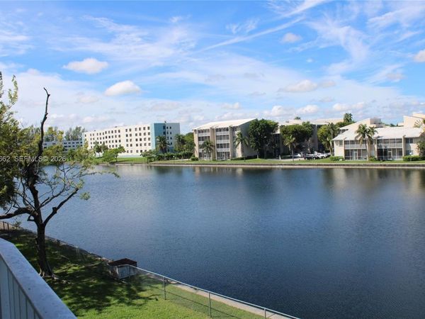 8260 SW 210th St, Unit 216, Cutler Bay, FL 33189
