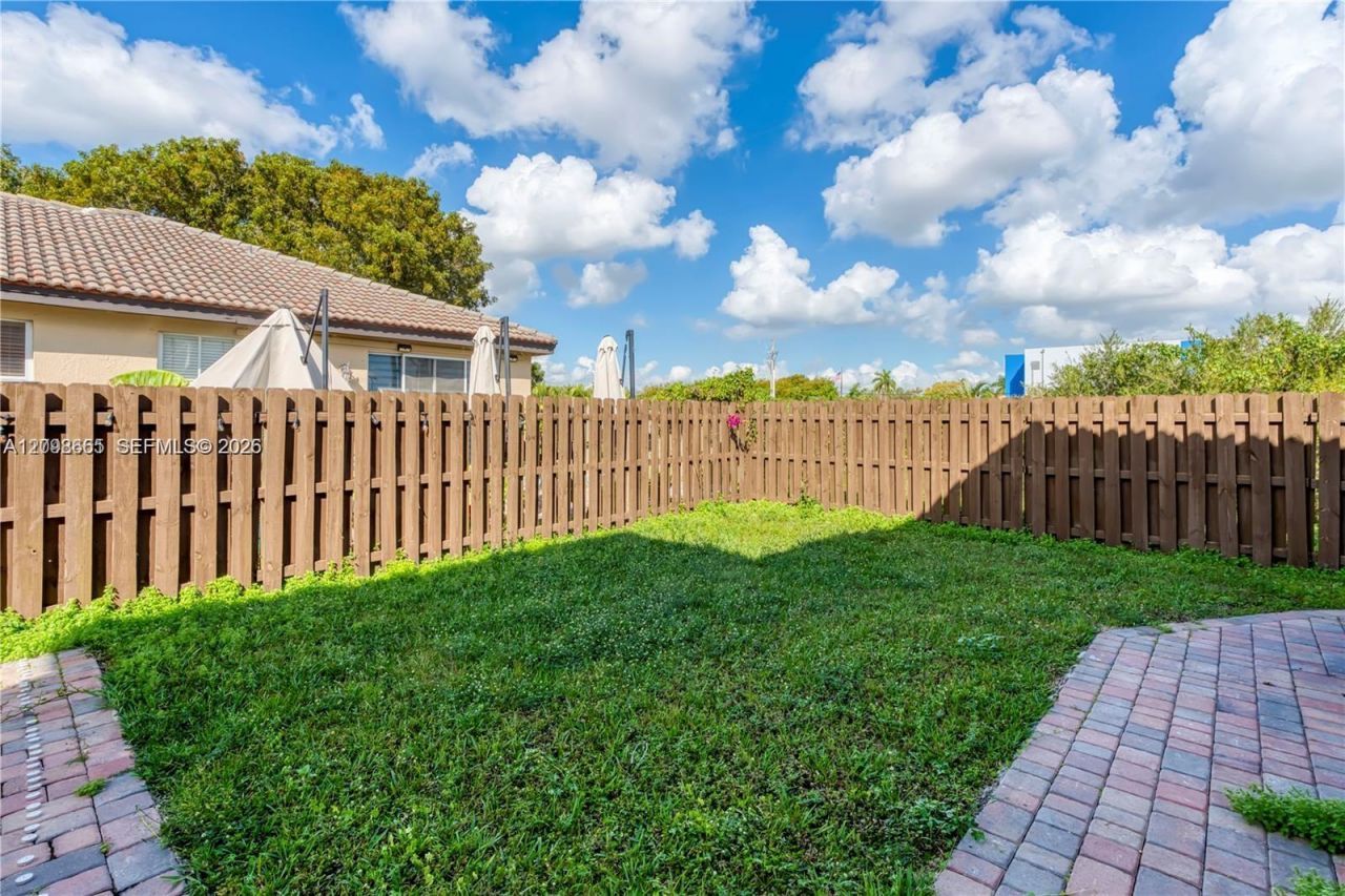 4894 NW 110th Pl , Doral, FL 33178 Photo