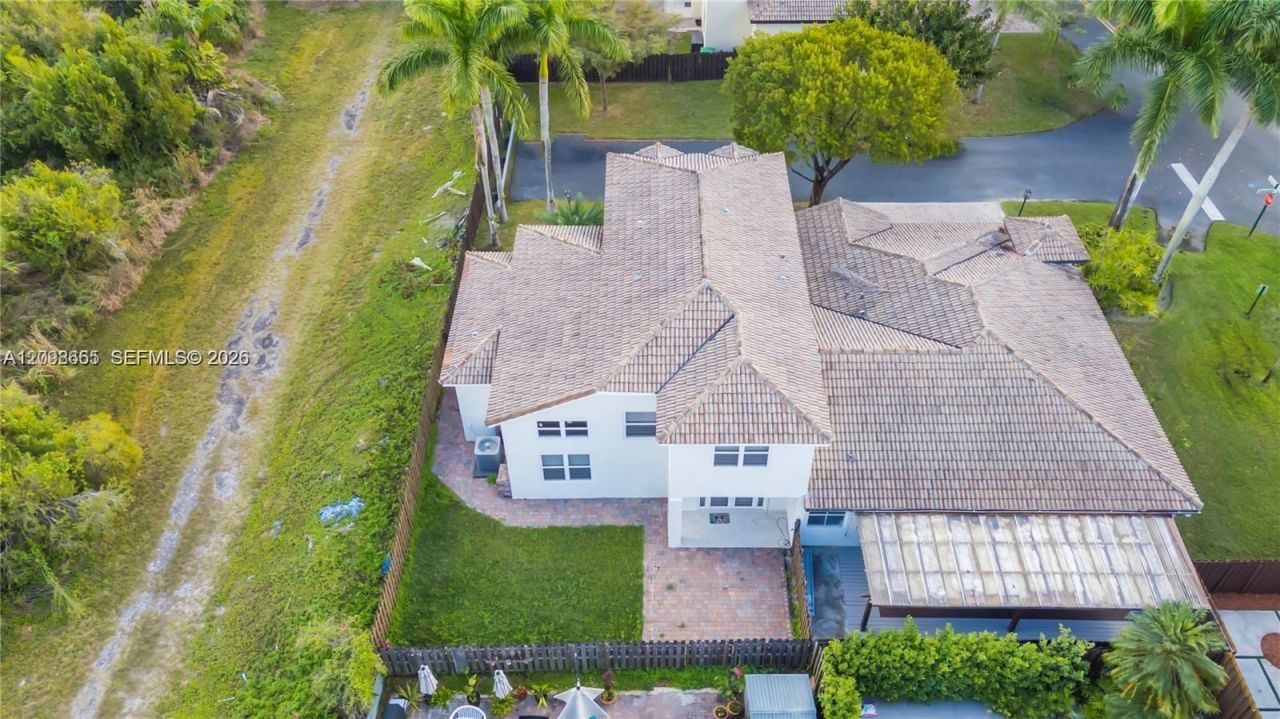 4894 NW 110th Pl , Doral, FL 33178 Photo