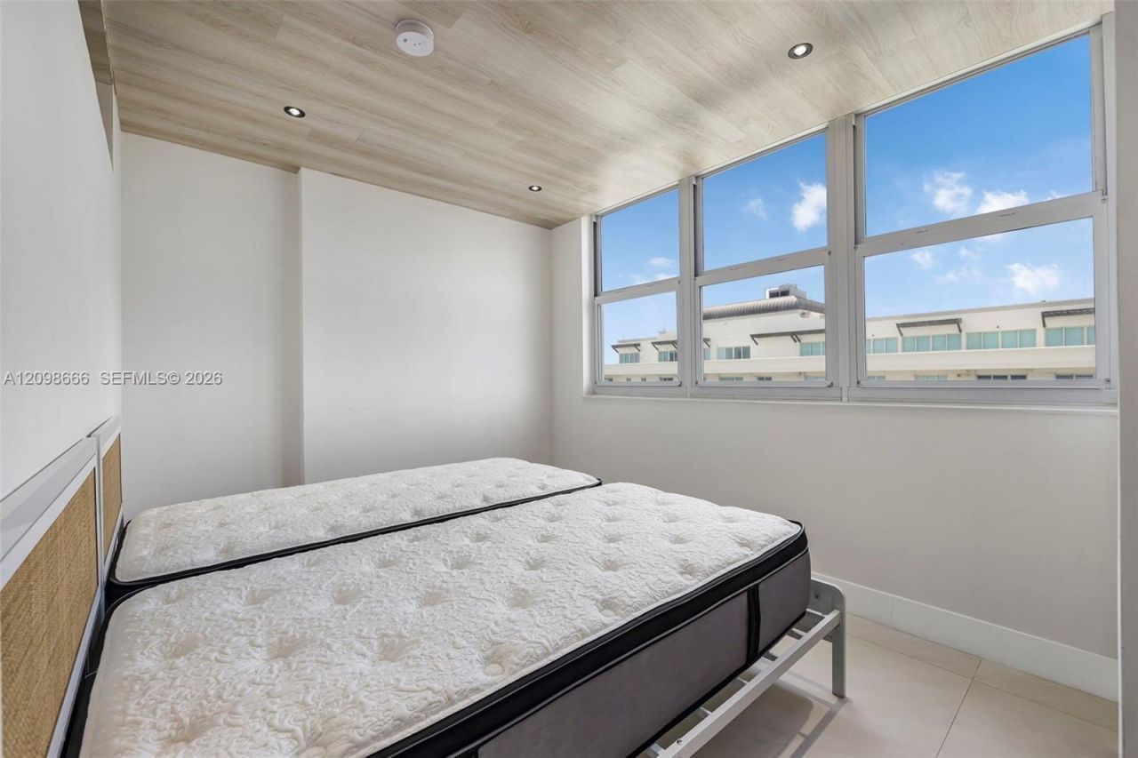 9511 Collins Ave , Unit 1209, Surfside, FL 33154 Photo