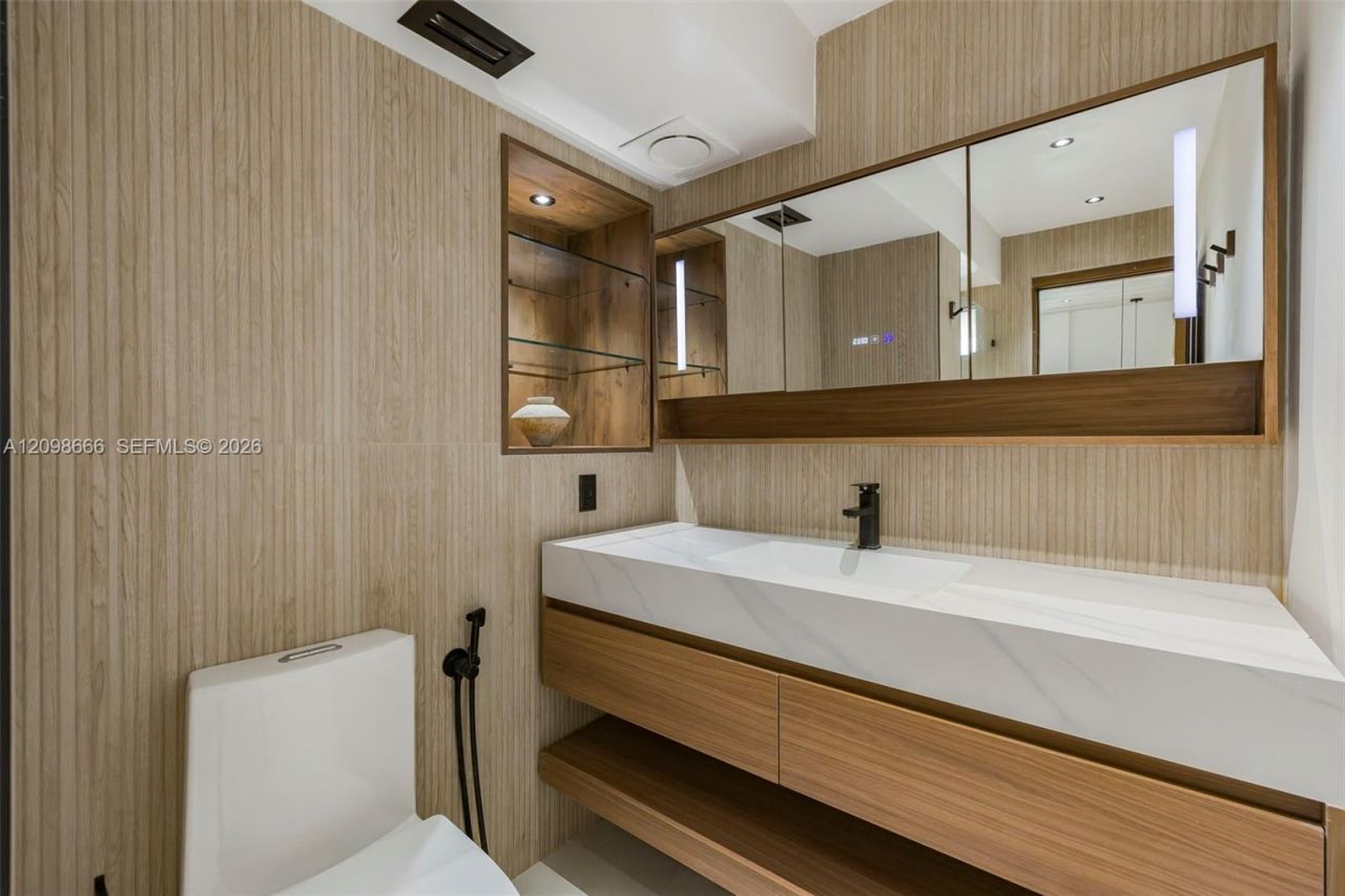 9511 Collins Ave , Unit 1209, Surfside, FL 33154 Photo