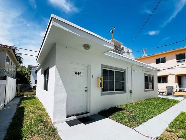 1001 Bay Dr , Unit 945, Miami Beach, FL 33141