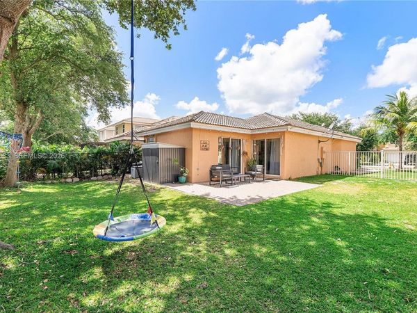 9292 NW 54th St , Sunrise, FL 33351