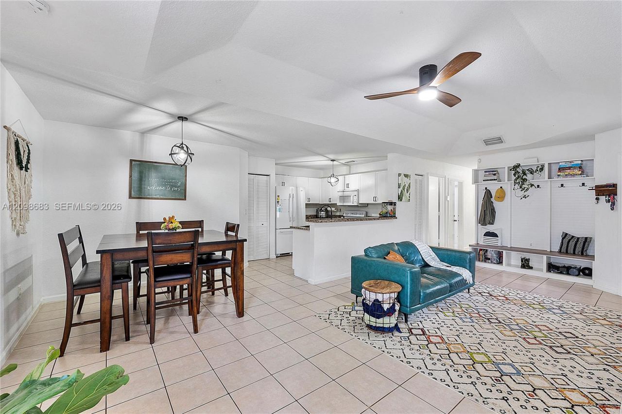 9292 NW 54th St , Sunrise, FL 33351 Photo