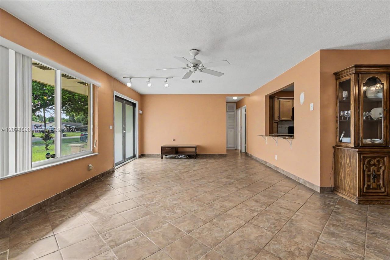 510 SW 70th Ave, Pembroke Pines, FL 33023 Photo