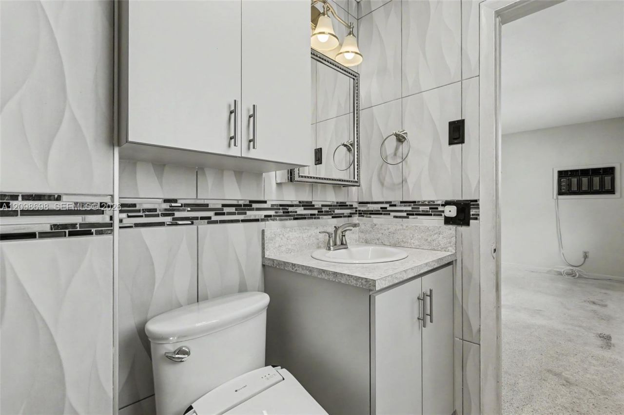 510 SW 70th Ave, Pembroke Pines, FL 33023 Photo