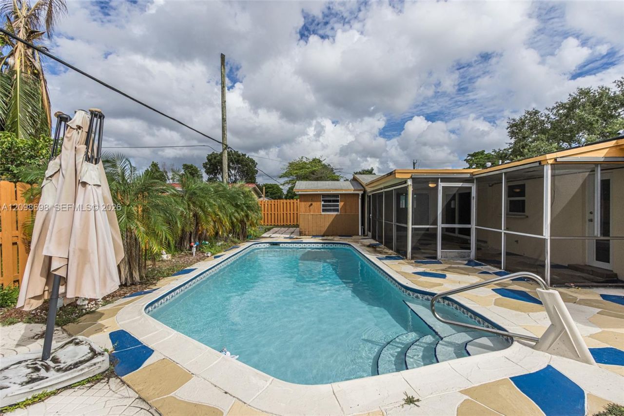 510 SW 70th Ave, Pembroke Pines, FL 33023 Photo