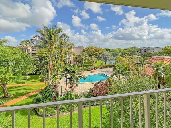 13120 SW 92nd Ave , Unit B-412, Miami, FL 33176