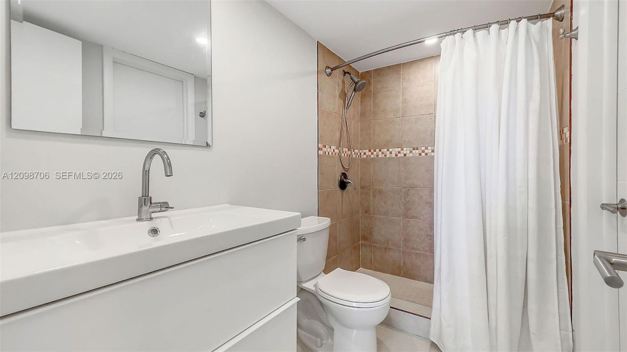13120 SW 92nd Ave , Unit B-412, Miami, FL 33176 Photo