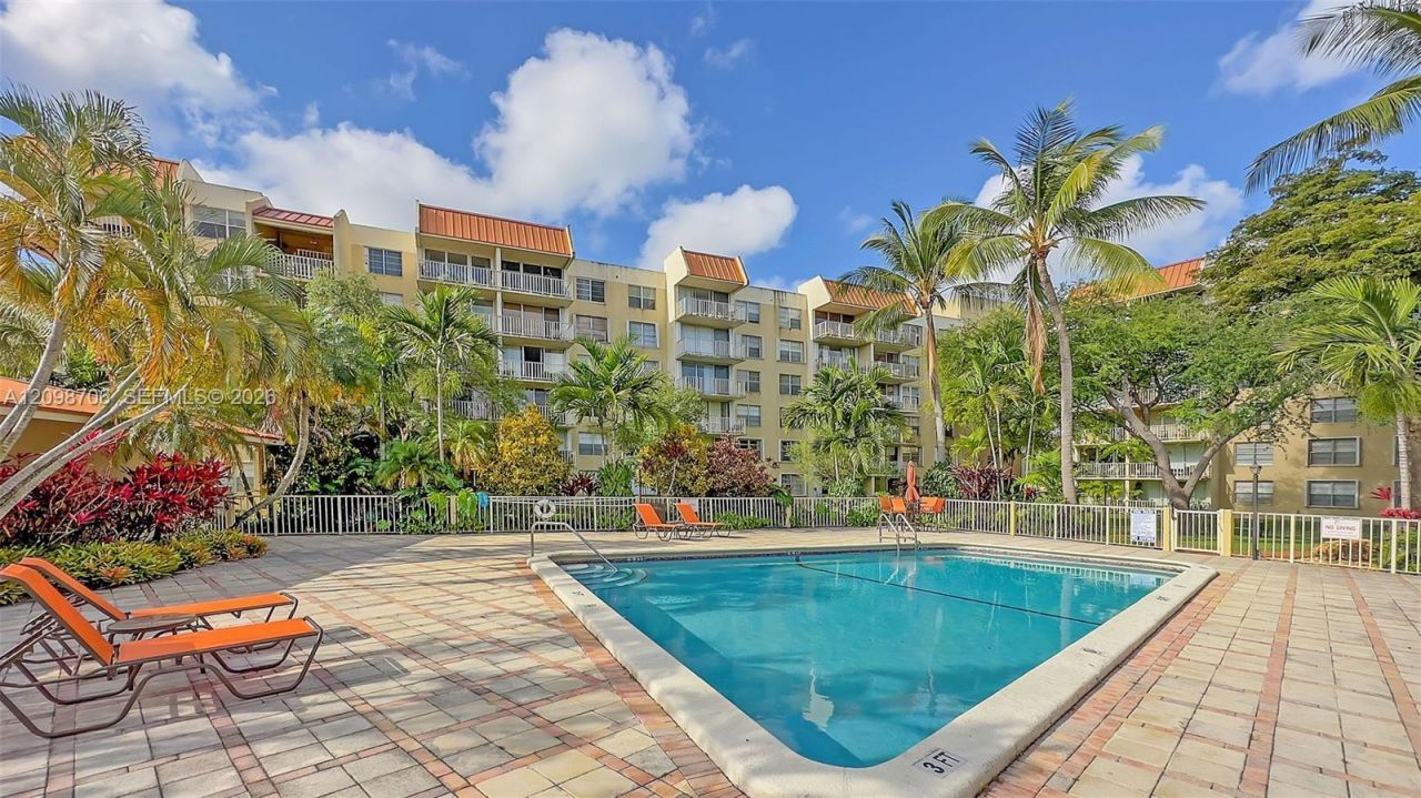 13120 SW 92nd Ave , Unit B-412, Miami, FL 33176 Photo