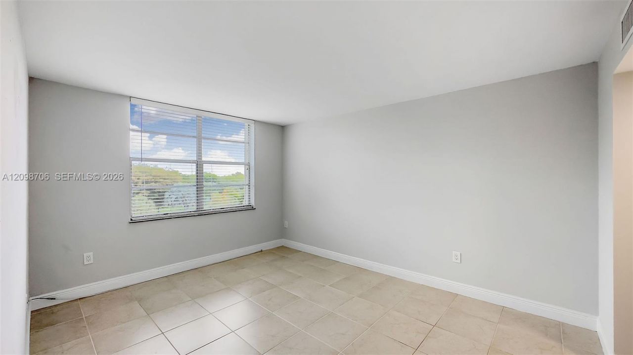 13120 SW 92nd Ave , Unit B-412, Miami, FL 33176 Photo