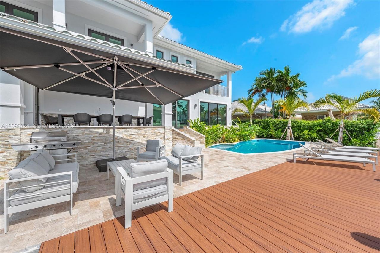 850 Washington St, Hollywood, FL 33019 Photo
