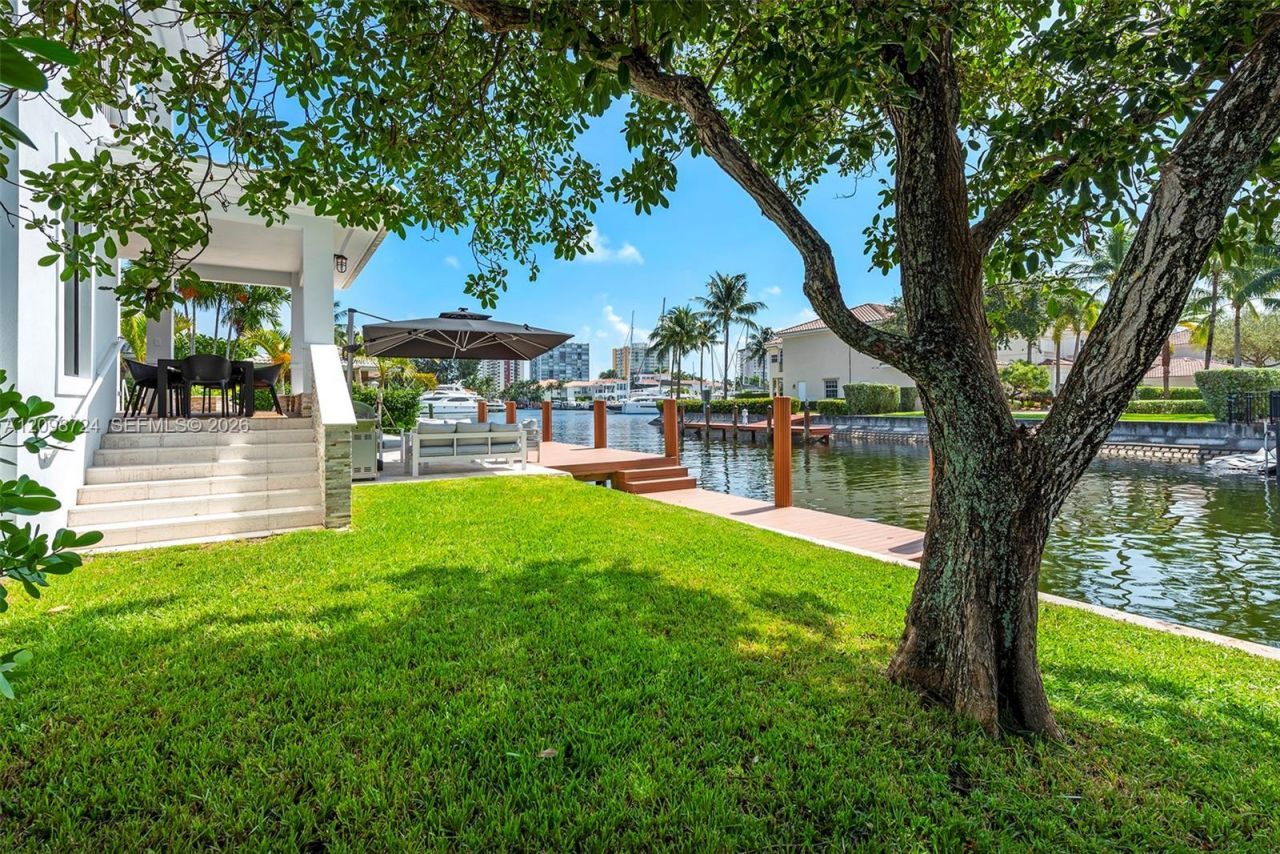850 Washington St, Hollywood, FL 33019 Photo