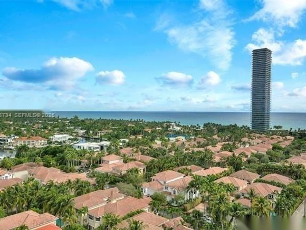 19390 Collins Ave , Unit 1624, Sunny Isles Beach, FL 33160