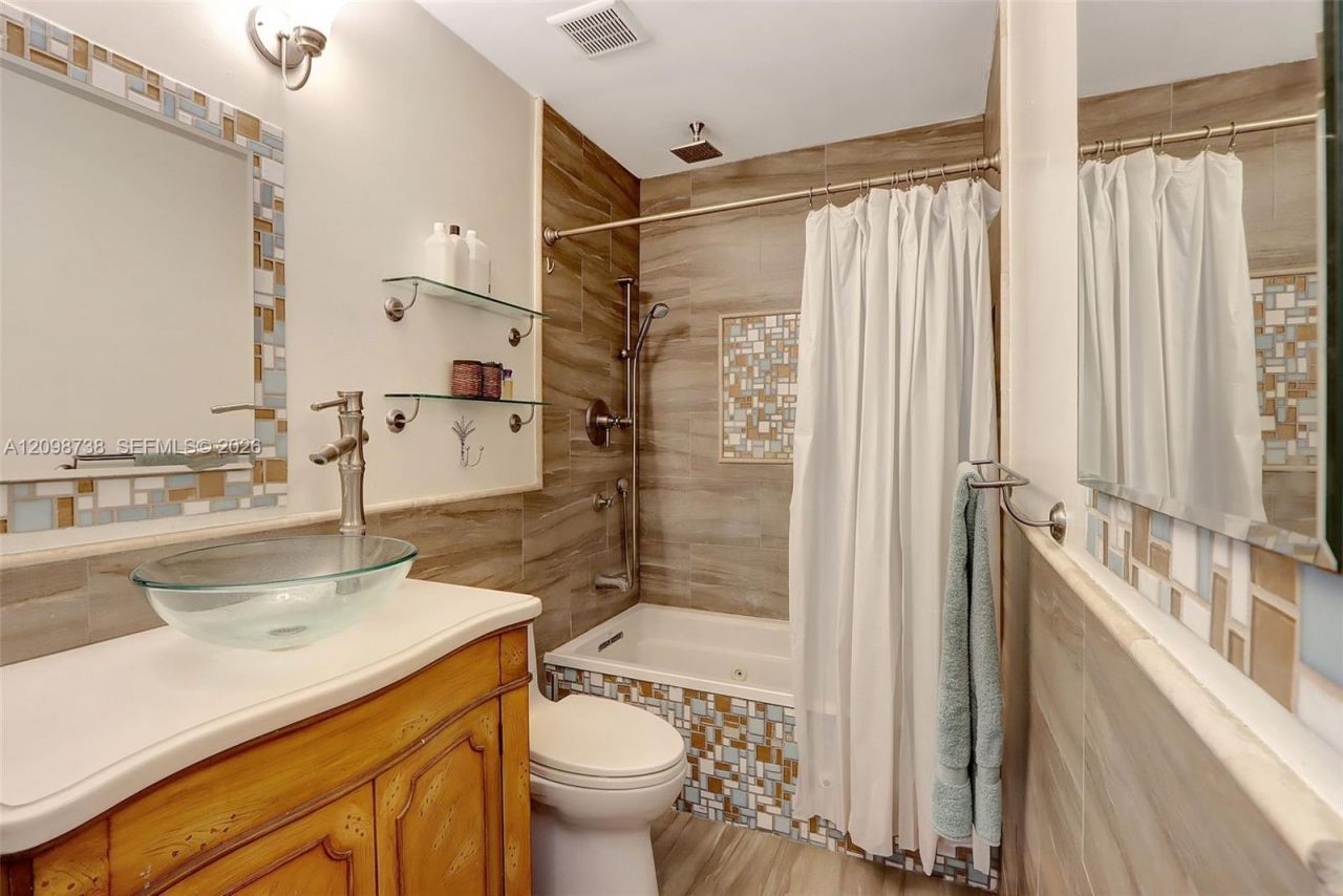 9209 SW 136th St Cir , Unit --, Miami, FL 33176 Photo