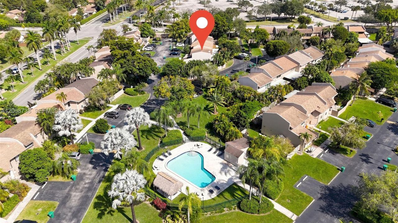 9209 SW 136th St Cir , Unit --, Miami, FL 33176 Photo
