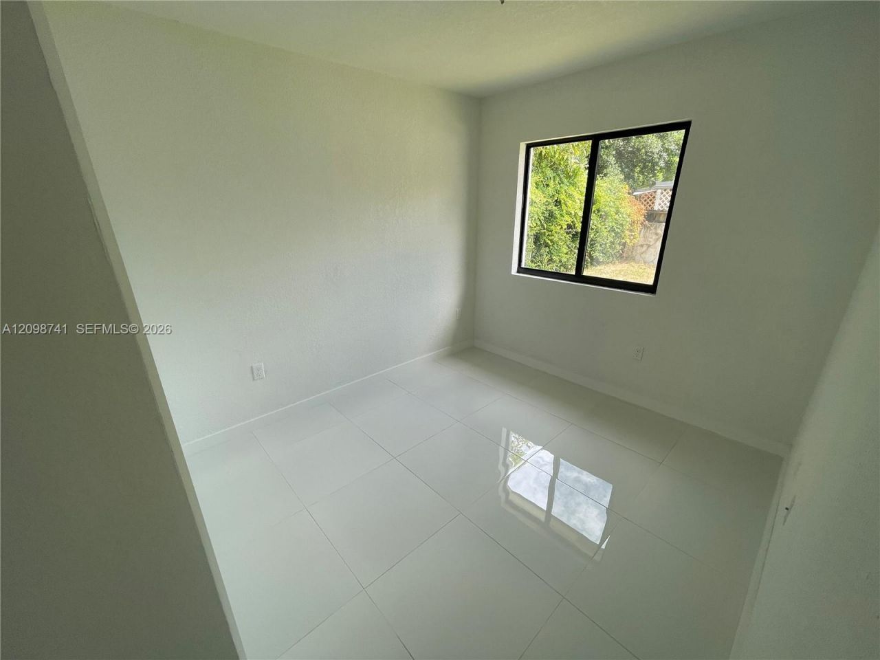 298 NW 97th St , Unit 2, Miami, FL 33150 Photo
