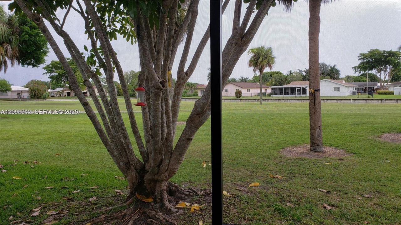 6530 NW 98th Ter, Unit B25, Tamarac, FL 33321 Photo