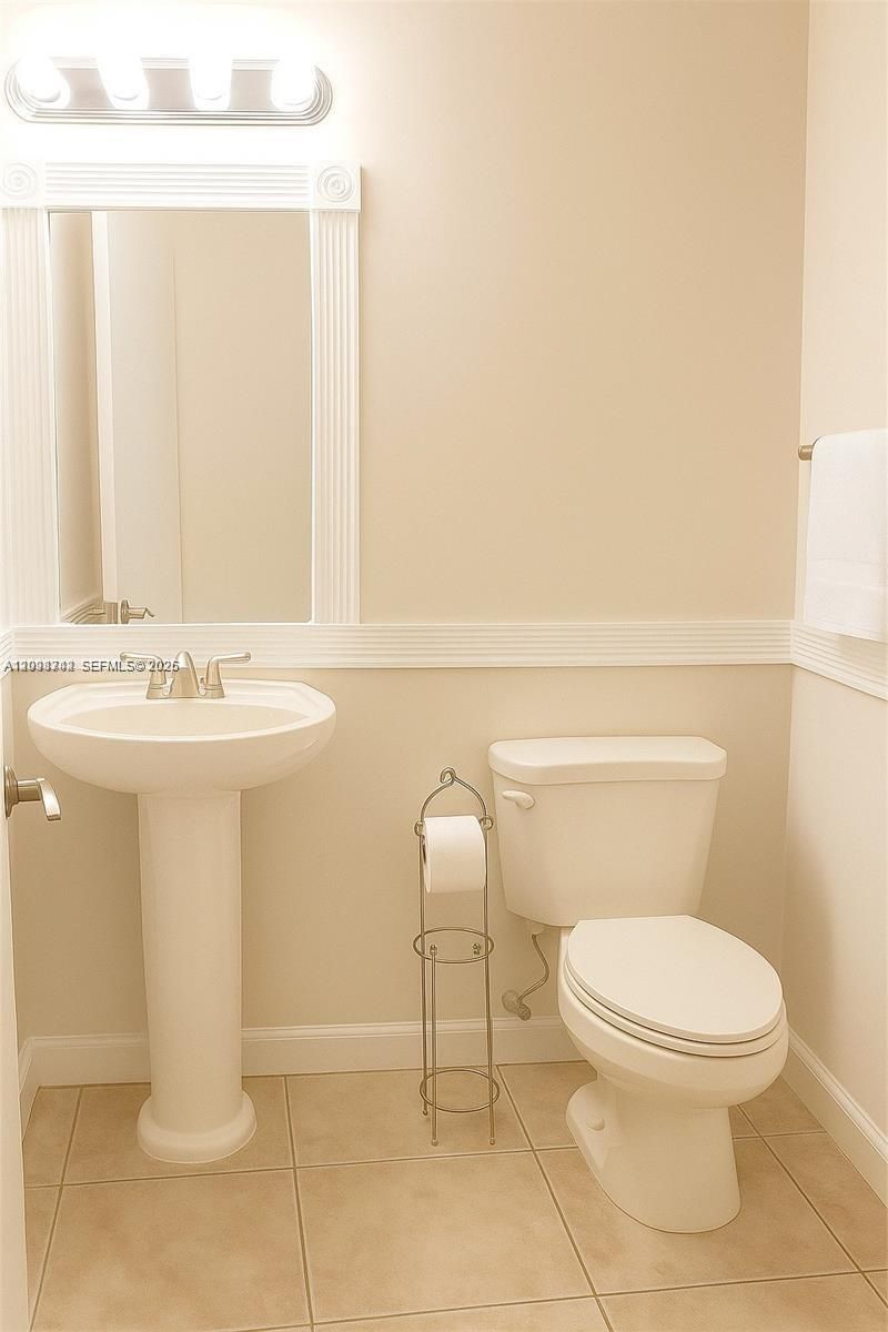 6530 NW 98th Ter, Unit B25, Tamarac, FL 33321 Photo