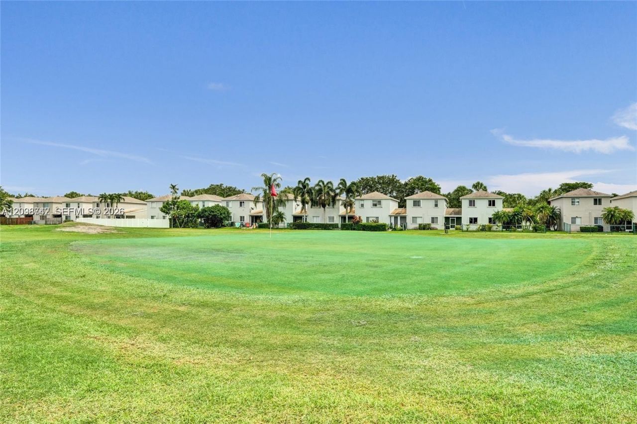 6530 NW 98th Ter, Unit B25, Tamarac, FL 33321 Photo