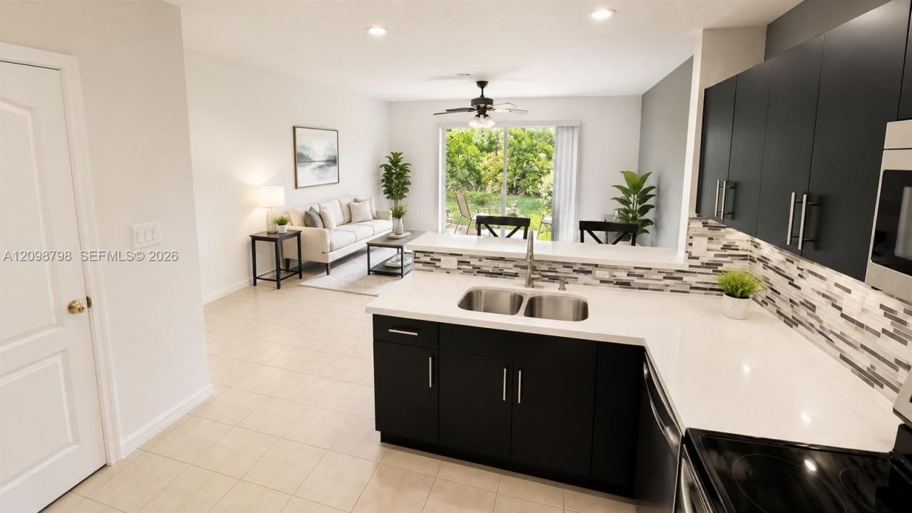 3092 SW 129th Ter, Unit 102, Miramar, FL 33027 Photo