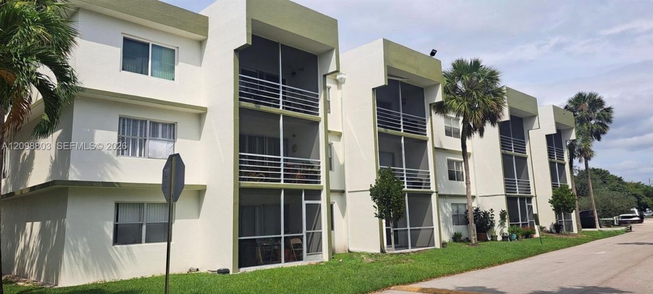 4205 N University Dr , Unit 309 PH, Sunrise, FL 33351 Photo