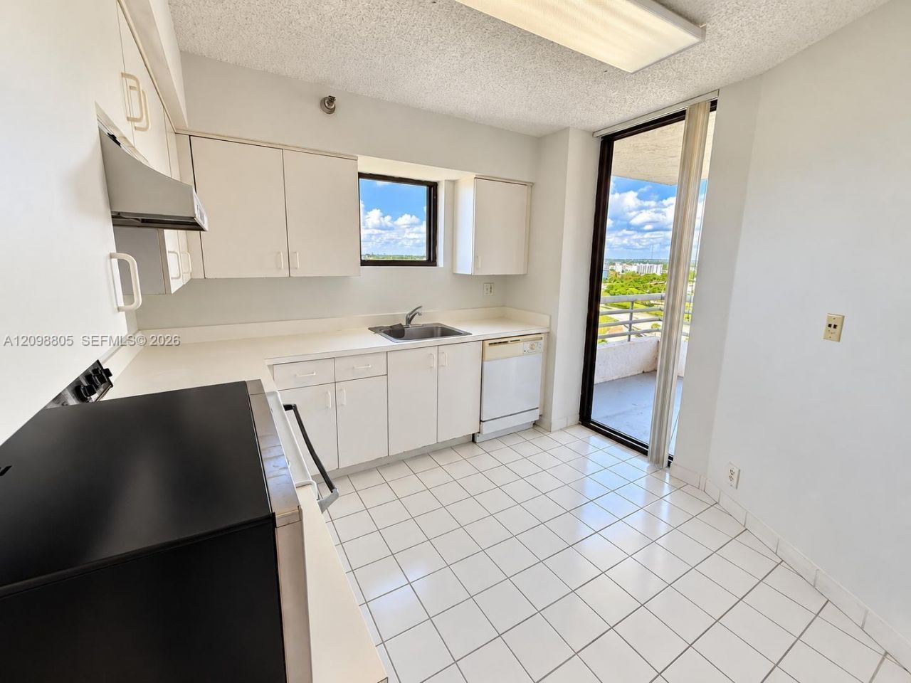 3300 NE 191st St, Unit 1801, Aventura, FL 33180 Photo