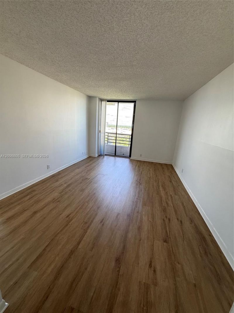 3300 NE 191st St, Unit 1801, Aventura, FL 33180 Photo