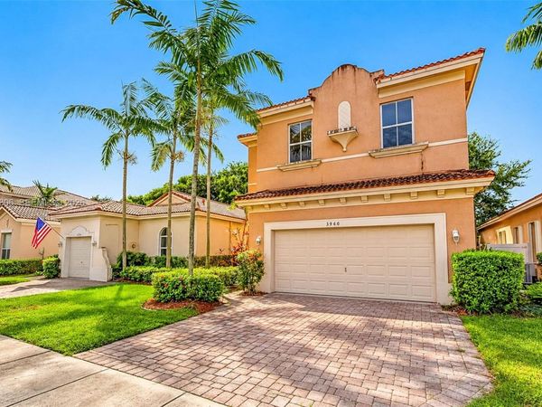 3940 NE 10th Dr , Homestead, FL 33033