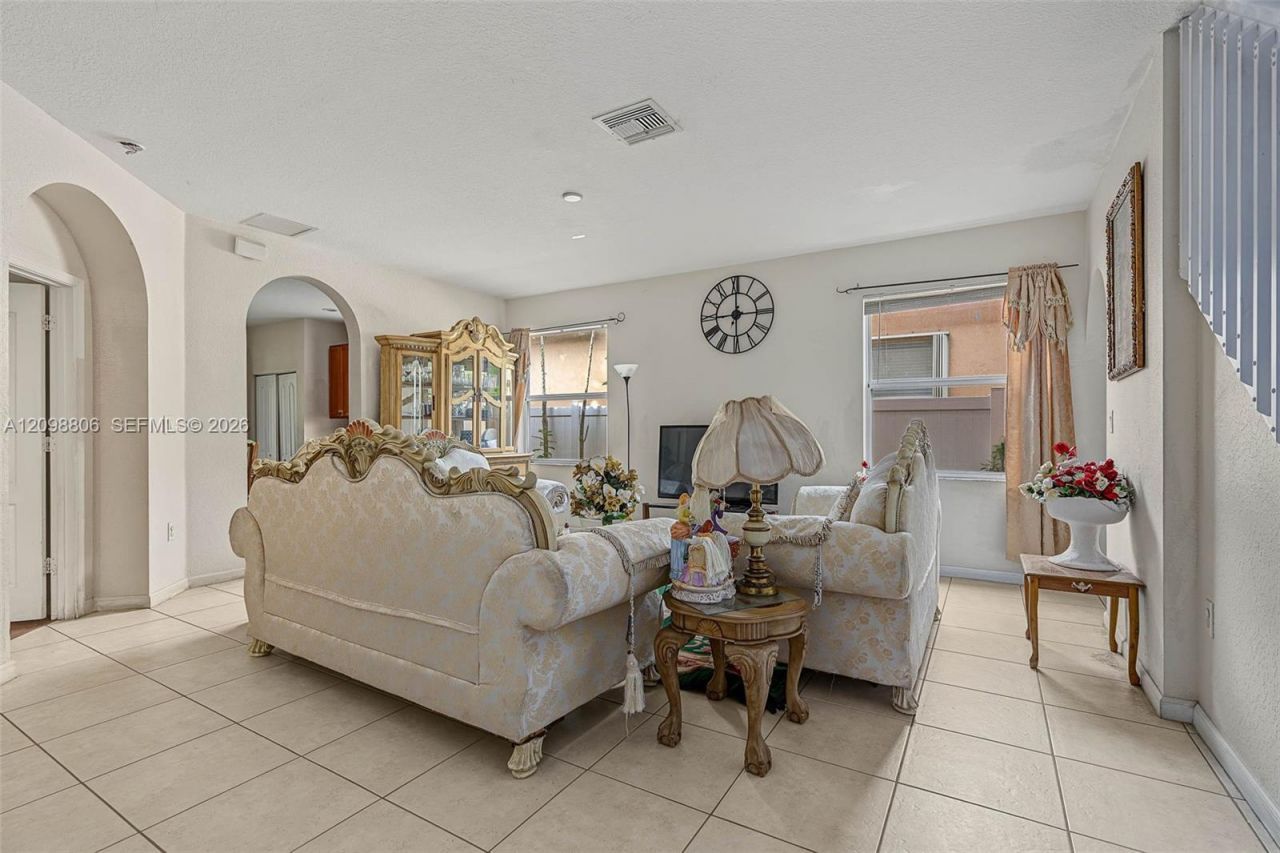 3940 NE 10th Dr , Homestead, FL 33033 Photo