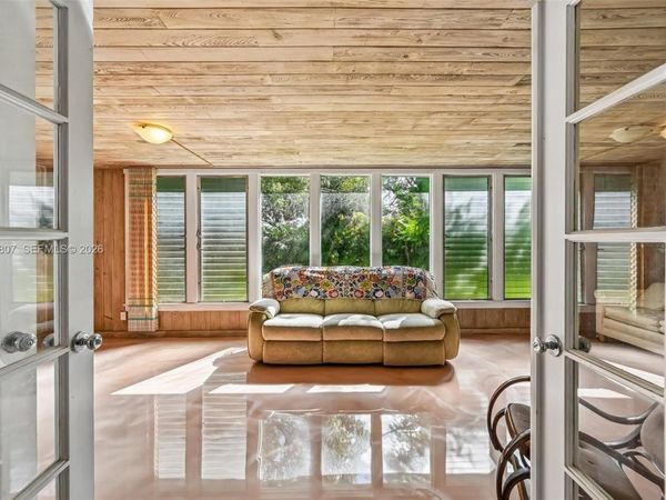 3039 Sunrise Boulevard , Fort Pierce, FL 34982