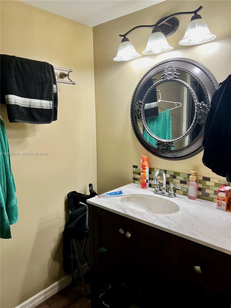 425 NW 210th St , Unit 102, Miami Gardens, FL 33169 Photo