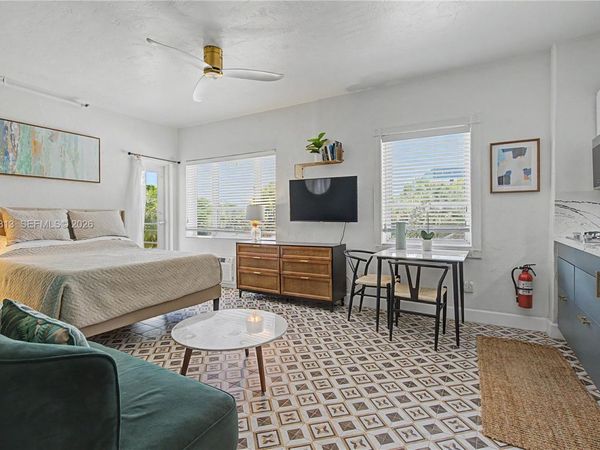 255 W 24th St, Unit 236, Miami Beach, FL 33140