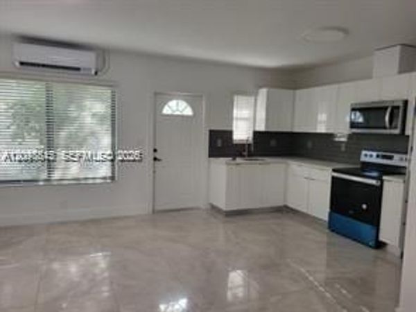 1725 Calais Dr , Unit 3, Miami Beach, FL 33141