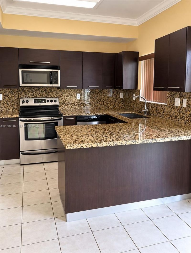 8918 W Flagler St , Unit 1, Miami, FL 33174 Photo