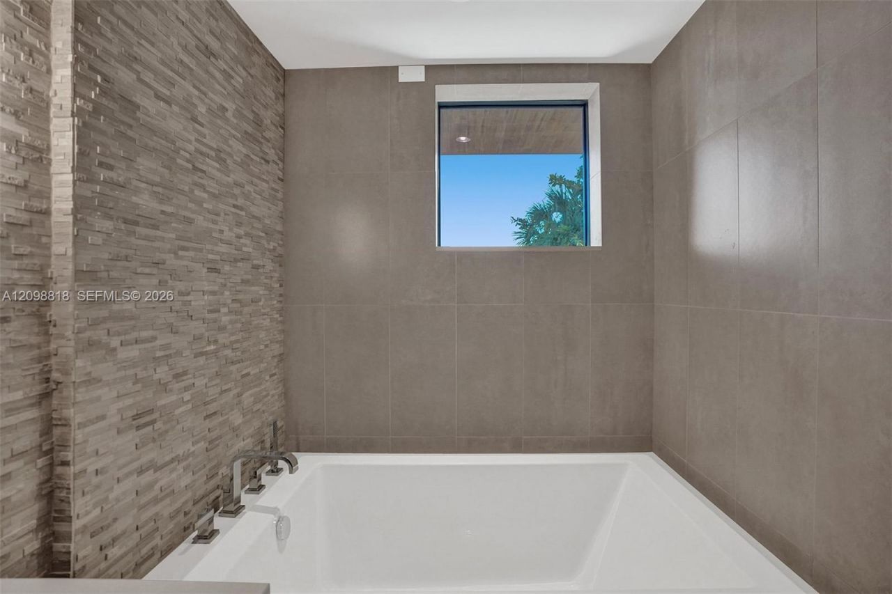 3040 N Ocean Blvd , Unit N103, Fort Lauderdale, FL 33308 Photo