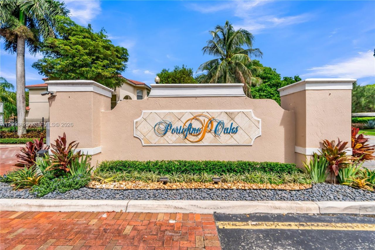 3742 NE 13th St , Homestead, FL 33033 Photo