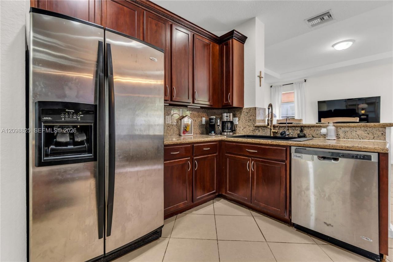 3742 NE 13th St , Homestead, FL 33033 Photo
